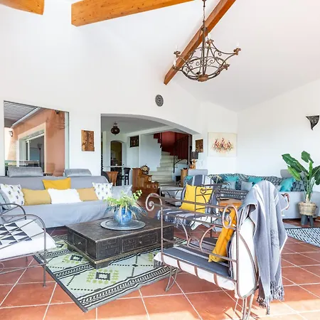 Willa La Du Moulin *