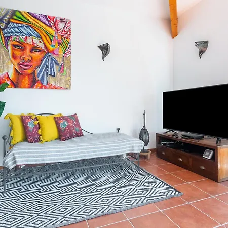 Willa La Du Moulin Castin